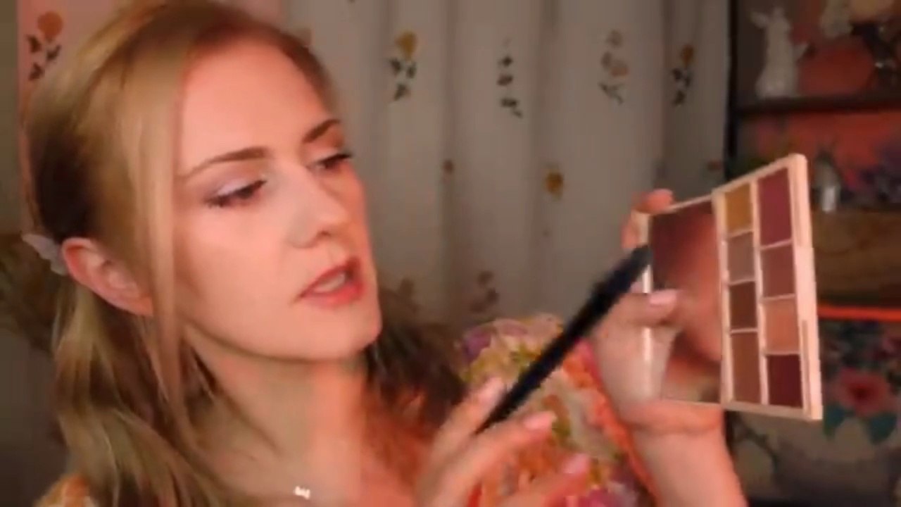 "Relaxing Friday night ambiance soft Whisper Makeup ASMR 💄✨ | Sleep-inducing sound triggers