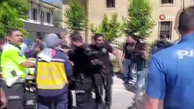 Amasya’da motosikletli polis ile ticari taksi çarpıştı... Kaza anı kamerada