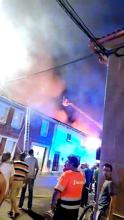 Incendio de una vivienda en Chozas de Arriba