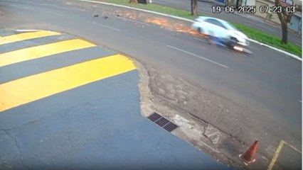 Câmera flagra motoboy sendo arrastado por carro por mais de 100 metros