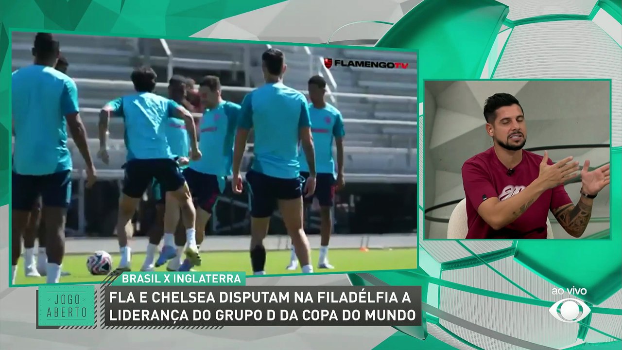 'Flamengo é melhor que o Chelsea', diz Cicinho, que analisa efeito da vitória do Botafogo sobre o PSG