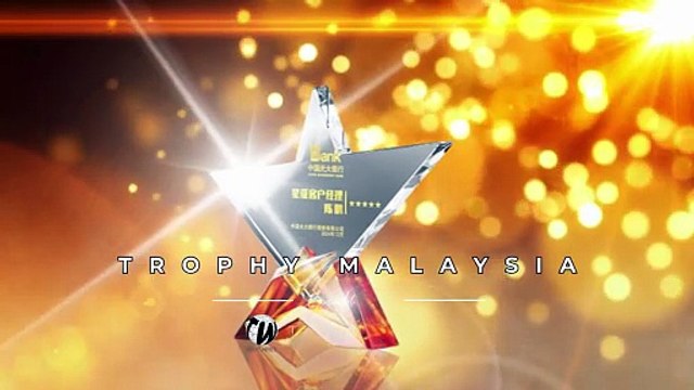 Yellow Star Crystal Plaques at Trophy-World Malaysia | Custom Trophies & Plaques Supplier