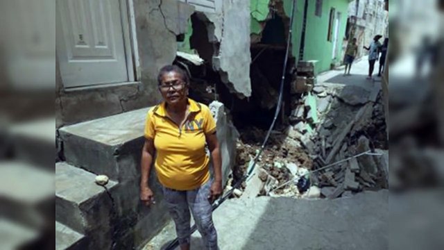 Vecinos de Los Guaricanos sufren derrumbamiento de una cañada