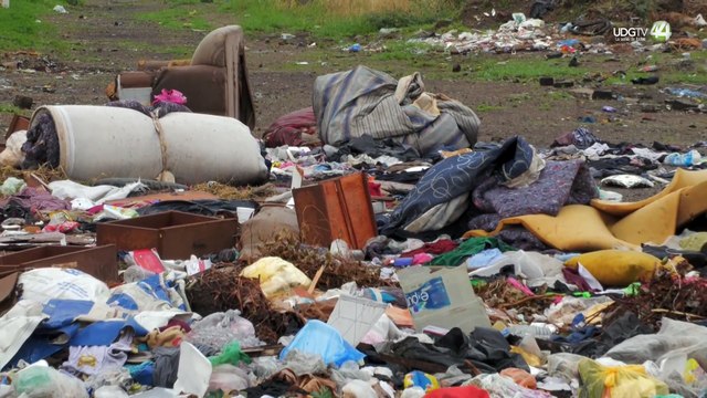 En Tlajomulco vecinos convierten terrenos en basureros clandestinos