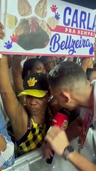 Fãs "Bellzeiras" vão ao Parque de Exposições reverenciar Bell Marques
