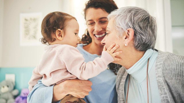 La disminución de nacimientos en Colombia plantea retos económicos y sociales para el futuro del país