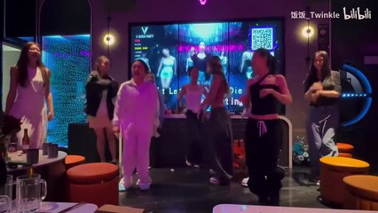 When all your good-looking sisters can dance!