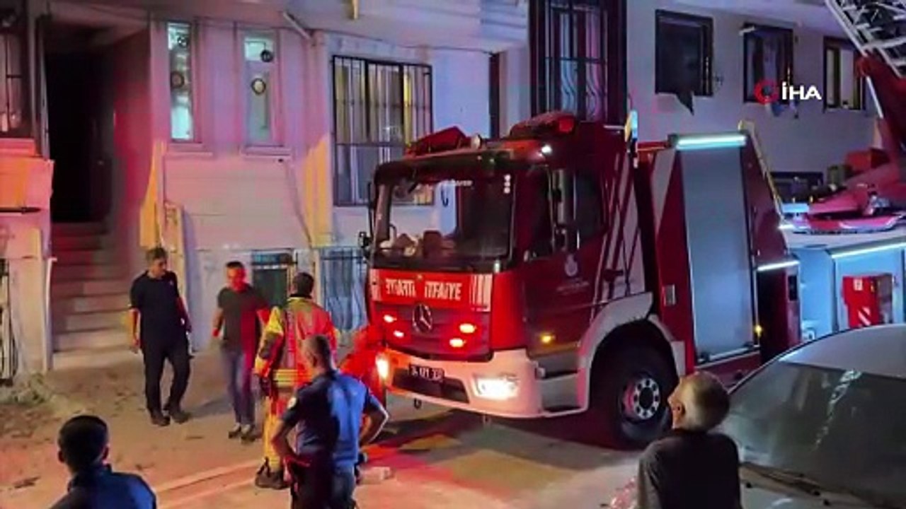 İstanbul'da büyük yangın: Dumanlar binayı sardı, gece yarısı can pazarı yaşandı!