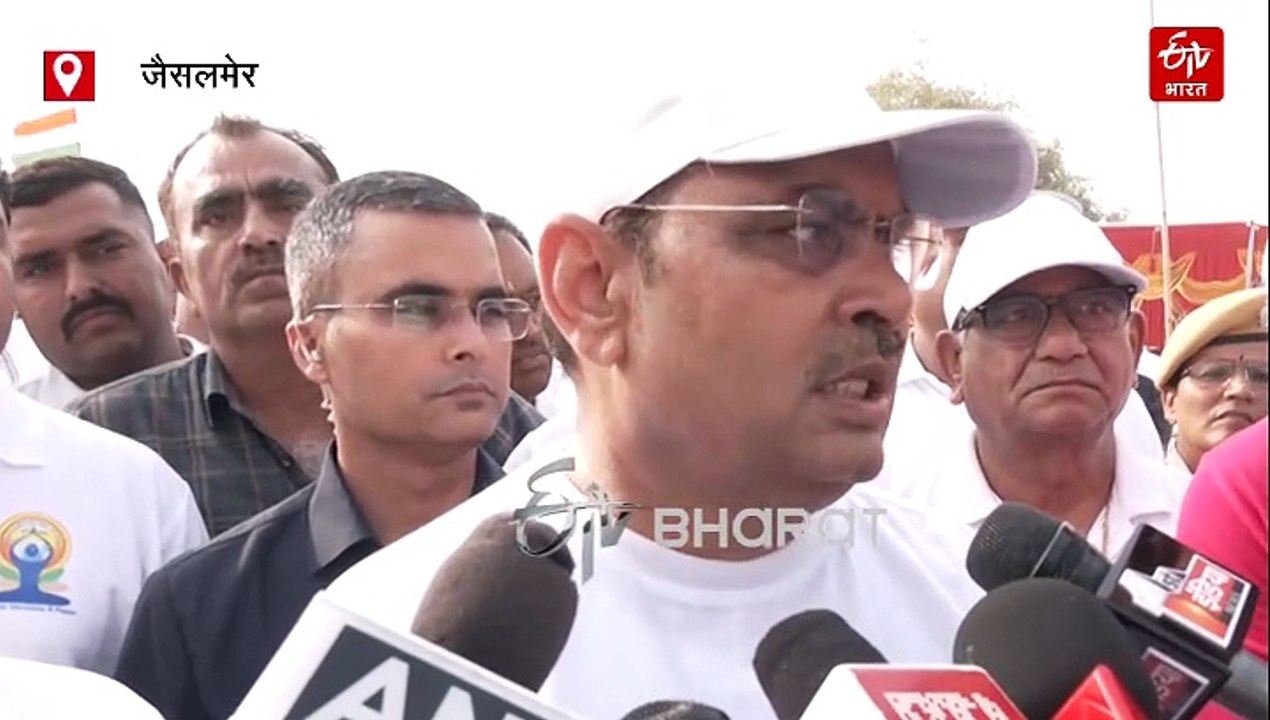 अंतरराष्ट्रीय योग दिवस: जैसलमेर में खुहड़ी के धोरों पर सीएम ने किया योग, प्रदेशवासियों को फिट रहने का दिया संदेश