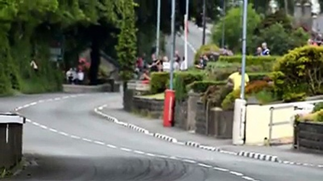 Isle Of Man TT - Fan Footage TT 2016 Gorse Lea & Marown Village Matt PG