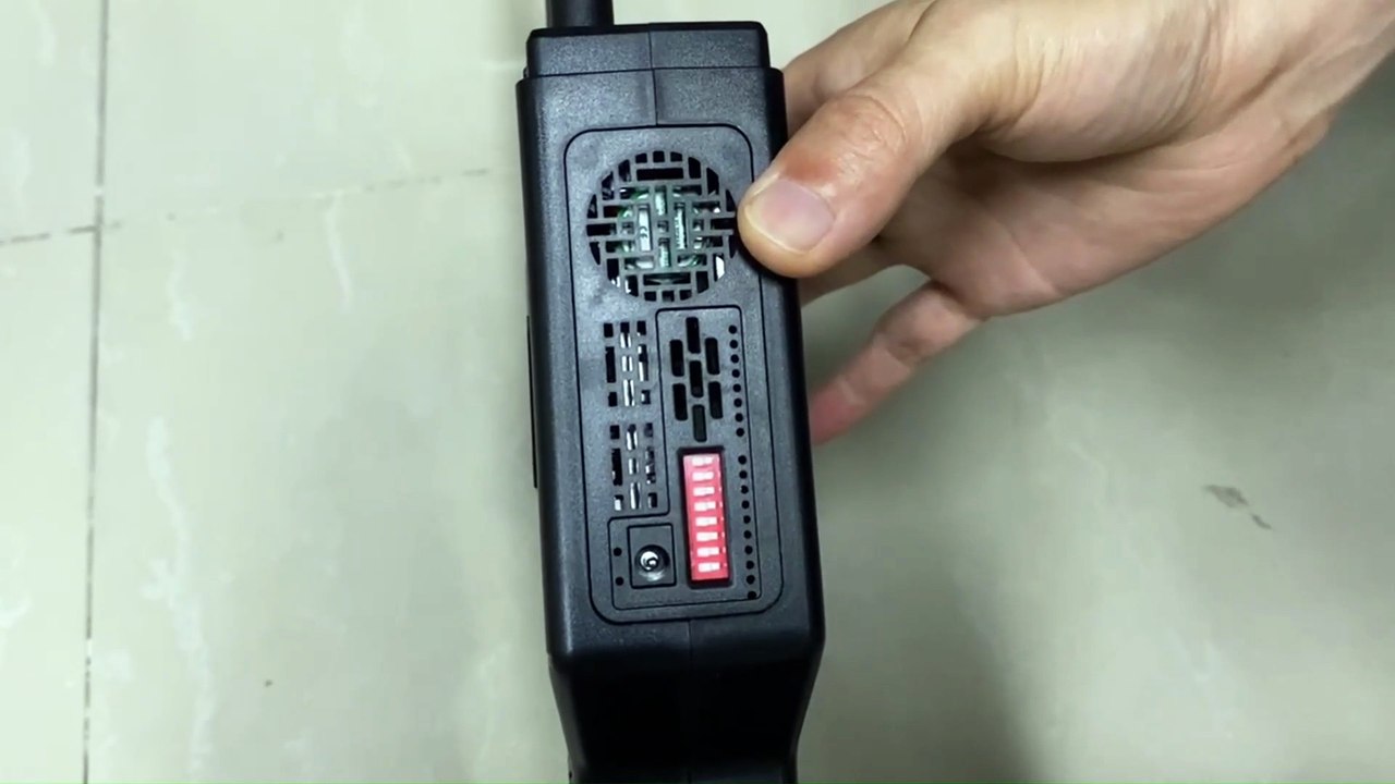 Handheld remote control jammer