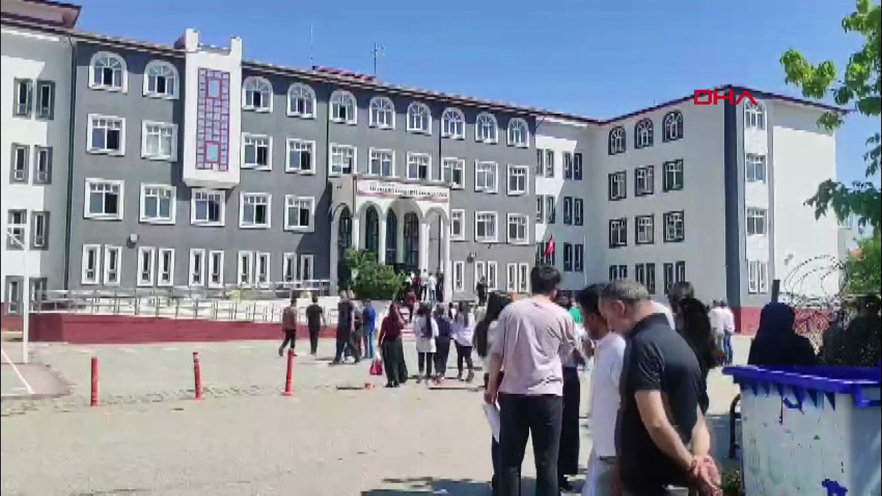 1 dakika geç kalınca sınava alınmadı, kapıda baygınlık geçirdi