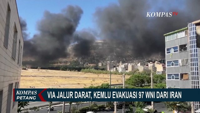 Perang Iran-Israel Berlanjut, Menlu Ungkap 97 WNI Berhasil Dievakuasi dari Iran via Jalur Darat