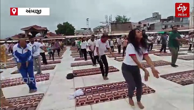 અંબાજી ખાતે ચાચર ચોકમાં DJના તાલે ગરબા દ્વારા યોગ દિવસની ઉજવણી, નડાબેટમાં BSF જવાનોએ યોગ કર્યા