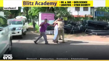 കോഴിക്കോട് വിദ്യാഭ്യാസ മന്ത്രി വി ശിവൻ കുട്ടിക്ക് നേരെ വിദ്യാർഥി സംഘടനകളുടെ പ്രതിഷേധം