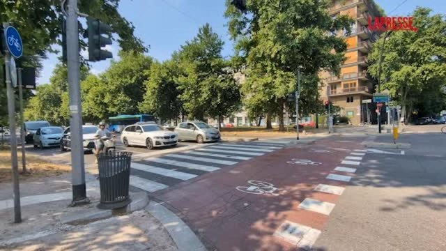 Milano, morto un 20enne in monopattino dopo schianto con un'auto: il luogo dell'incidente