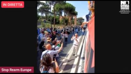 Bonelli: La democrazia non si esporta con le bombe