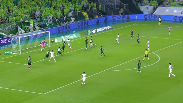 선두 전북, 16경기 무패 행진...송민규 동점골 / YTN