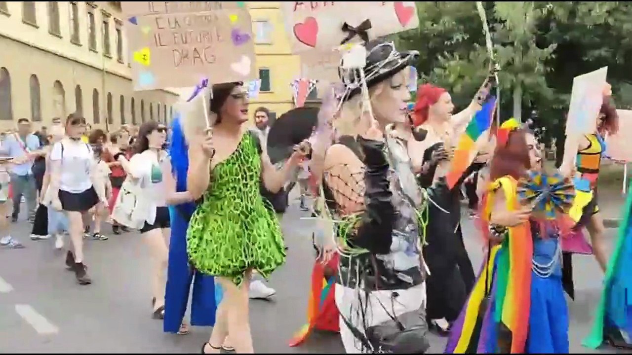 Toscana Pride, la marea arcobaleno ha invaso Prato