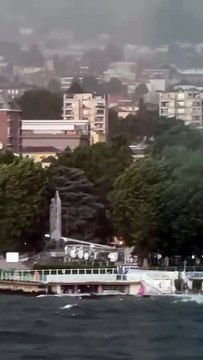 Lecco, ruota panoramica abbattuta dal vento: il video