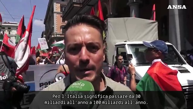 A Roma contro il riarmo e pro-Pal, non siamo lontani dalla politica