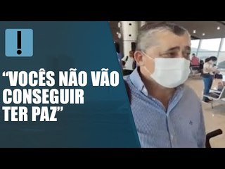 Deputado José Guimarães é confrontado mais uma vez em aeroporto