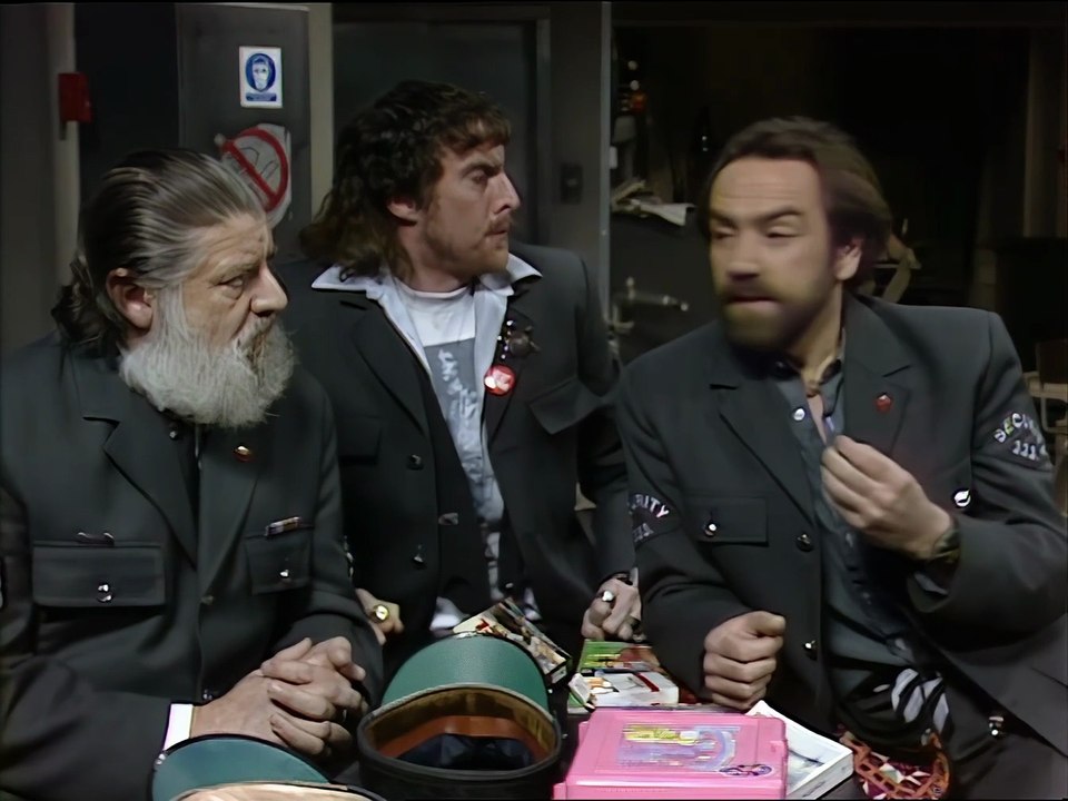 Nightingales - 106 [couchtripper][U]