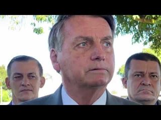 “É esquisita a maneira como o ministro Barroso está se posicionando”, diz Bolsonaro