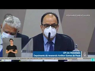 Reverendo se enrola ao responder sobre citação a Michelle Bolsonaro