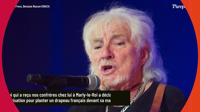 Dans sa demeure de Marly-le-Roi, cette légende vivante de la chanson s'agace : Pour planter un drapeau français devant sa maison...