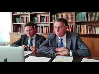 Jair Bolsonaro admite que voto impresso não será aprovado