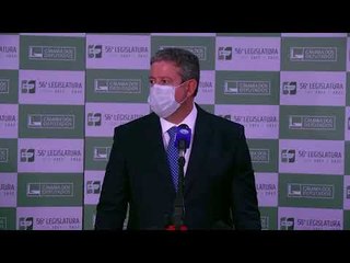 “Assunto definitivamente encerrado”, diz Arthur Lira, sobre voto impresso