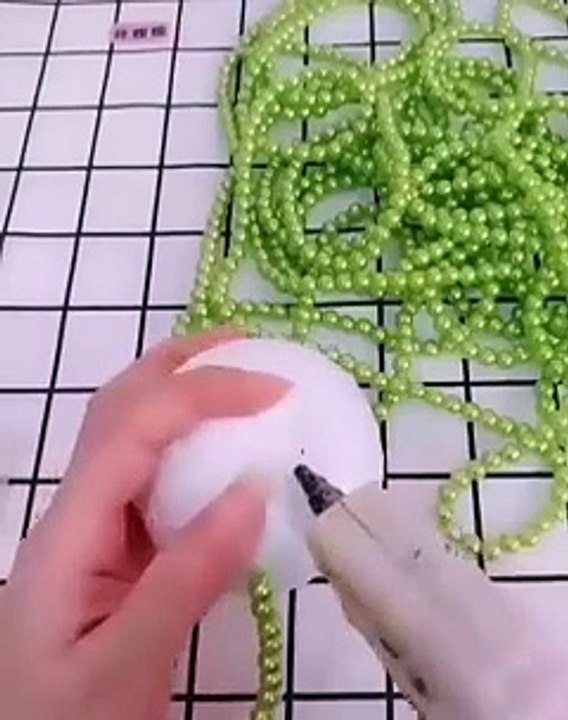 AMAZING BEAUTIFUL BEADS APPLE