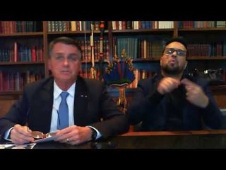 Em live, Bolsonaro chama Barroso de mentiroso e 'tapado'