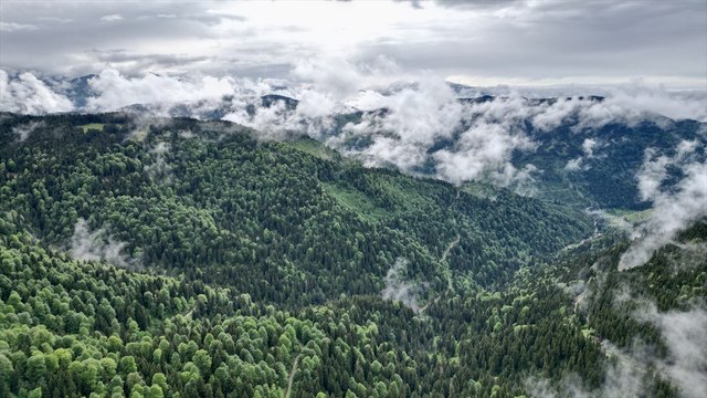 Travertenler, yaylalar, göller: Dereli doğa tutkunlarını ağırlıyor!