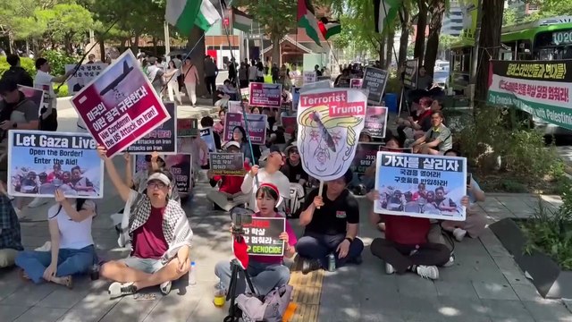 Surcoreanos e iraníes en Seúl protestan contra los ataques de EE.UU. e Israel a Irán