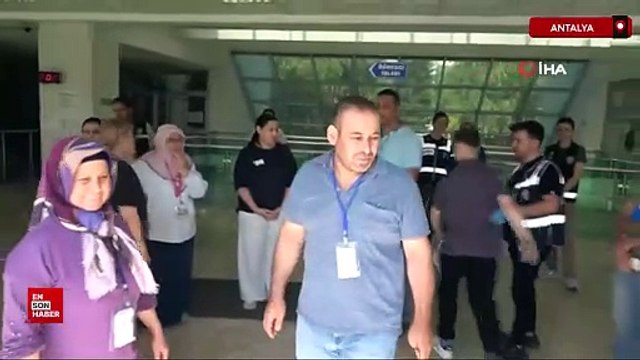 Velilerin alkışlı desteğiyle son saniyede salona giriş yaptı