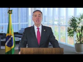 Luís Roberto Barroso gravou vídeo sobre o Dia da Democracia