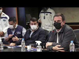 Paes rebate críticas de Bolsonaro sobre vacinação: "Não dialogo com a morte"