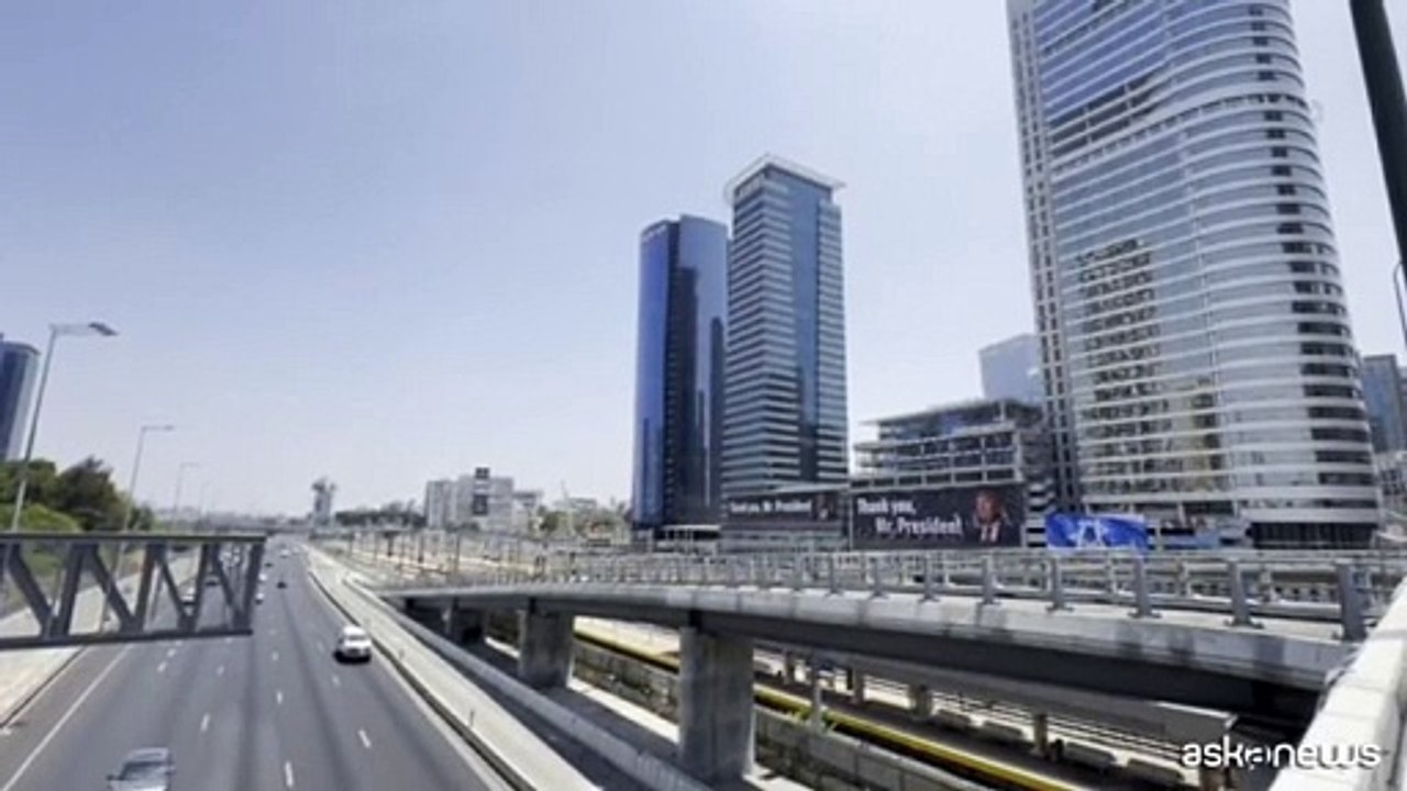 A Tel Aviv un cartellone dedicato a Trump: Grazie, Signor Presidente