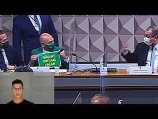 CPI da Covid: advogado de Hang exibe cartaz sobre liberdade de expressão e sessão é suspensa