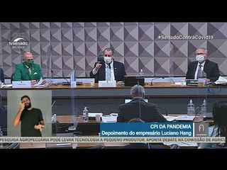 "Osmar Terra enganou teu pai", diz Aziz a Flávio Bolsonaro