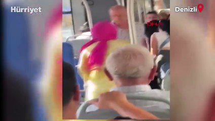 Denizli'de belediye otobüsünde 2 yolcunun kavga anı kamerada