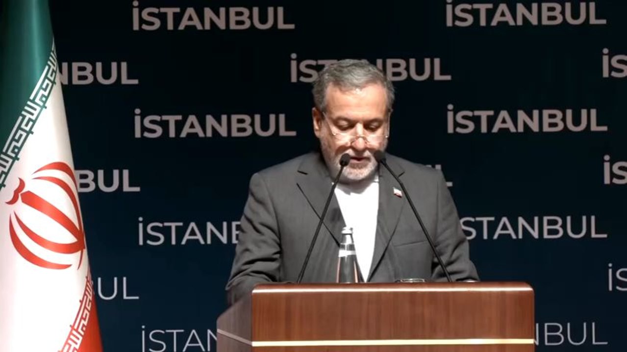 L'Iran condamne fermement les attaques américaines indique que FM dans Istanbul 06/22