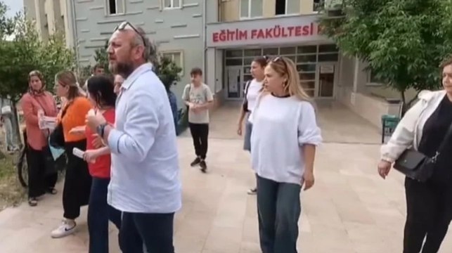 Sınava alınmayınca sinir krizi geçirip hastaneye kaldırıldı