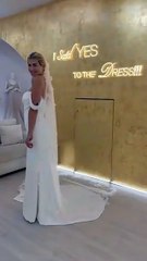 Η στιγμή που η Ευρυδίκη Παπαδοπούλου έκανε πρόβα νυφικού