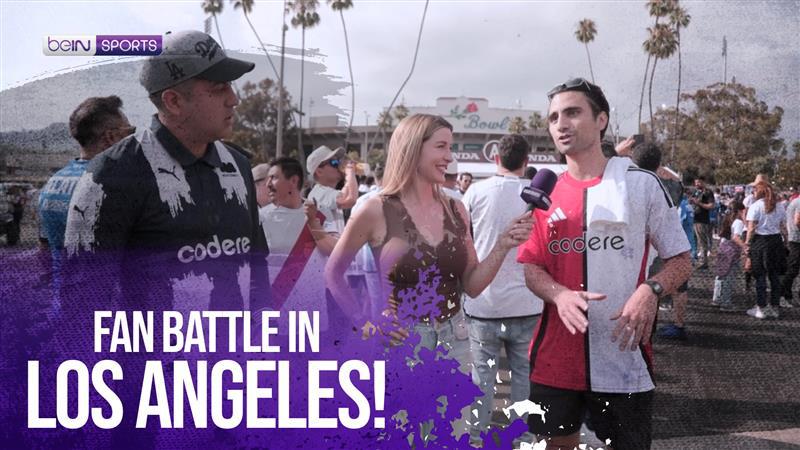 Fan battle in Los Angeles!