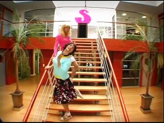 Samantha, Oups ! | show | 2004 | Official Featurette