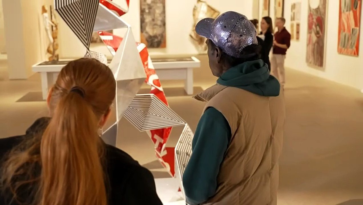 Arnhem land artist showcases work in Sydney’s Art Gallery of New South Wales