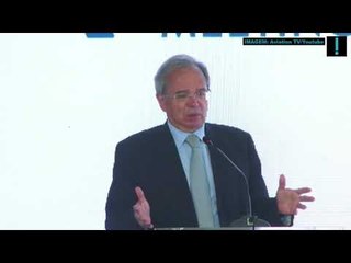 "Essa conversa de que o Brasil não vai crescer é conversa de maluco", diz Guedes